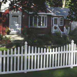 Curved White Fencing for Front Yard