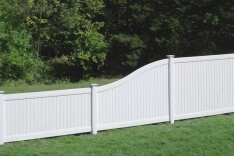 White Vinyl Fence Lexington with Curve