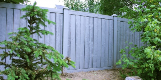 Gray Vinyl Fence - Nantucket